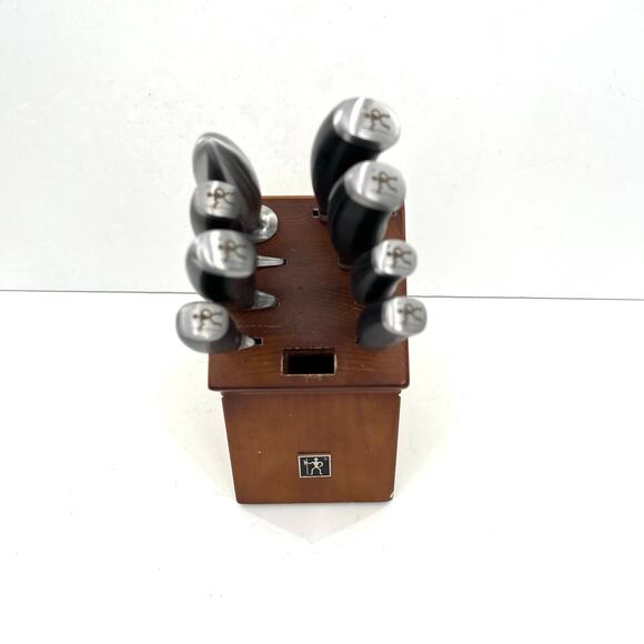 Henckels knife block set - Picture 1 of 9